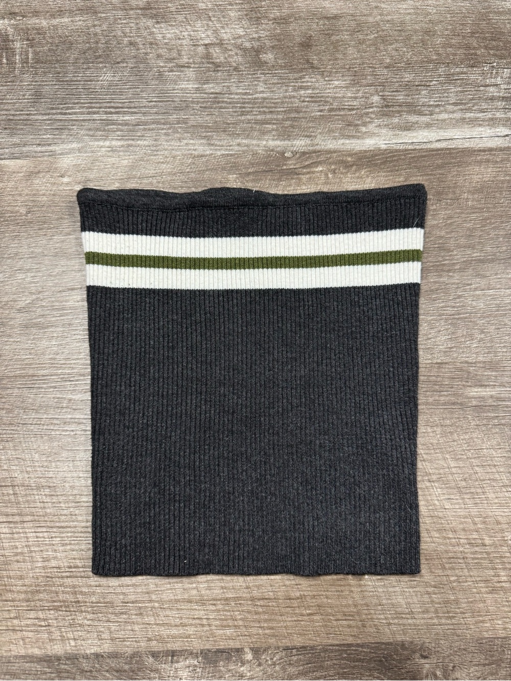 Princess Polly Knit Ribbed Tube Top Size 4